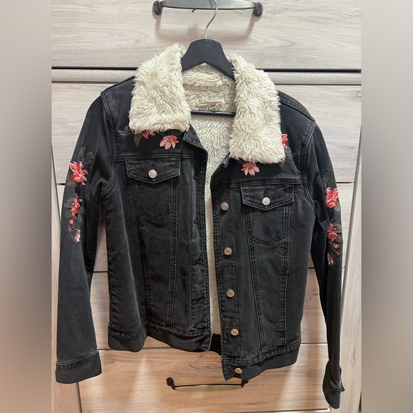 PacSun Denim Fur-Lined Jacket - Picture 1 of 2